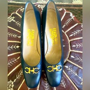 Vintage Navy Salvatore Ferragamo Block Heel with Gold logo accent